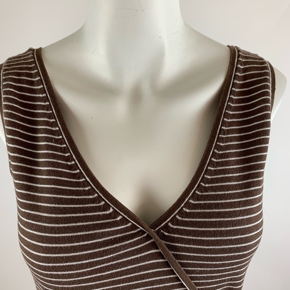 Nine & Company Sleeveless V Neck Sweater- Small - Picture 4 of 7